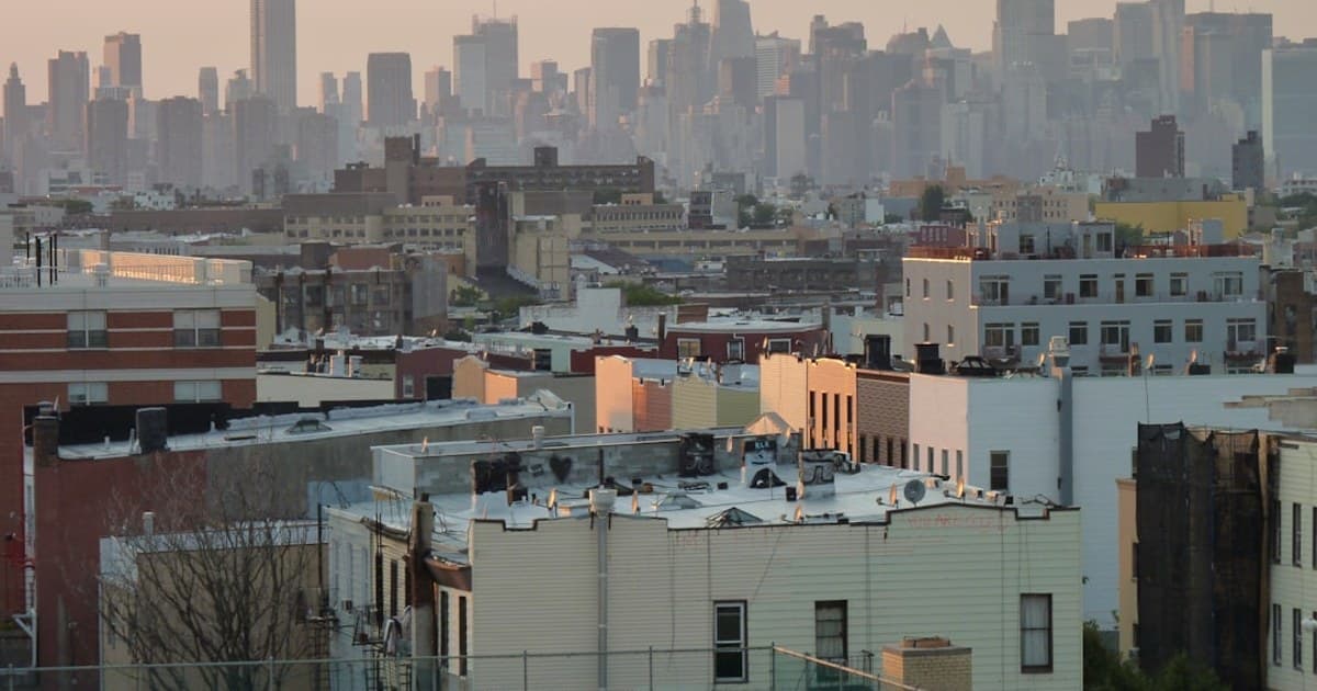 A view of the Manhattan skyline from Brooklyn.